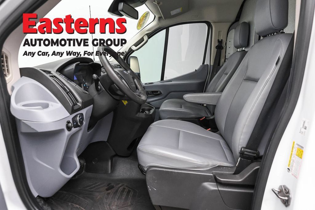 Used 2019 Ford Transit 250 130 Low Roof RWD image 15