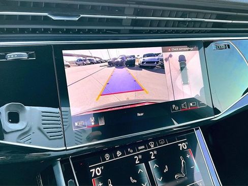 Used 2025 Audi Q7 3.0T Prestige w/ Prestige Package image 23