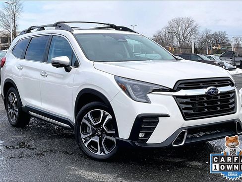 Certified 2023 Subaru Ascent Touring AWD/4WD image 2