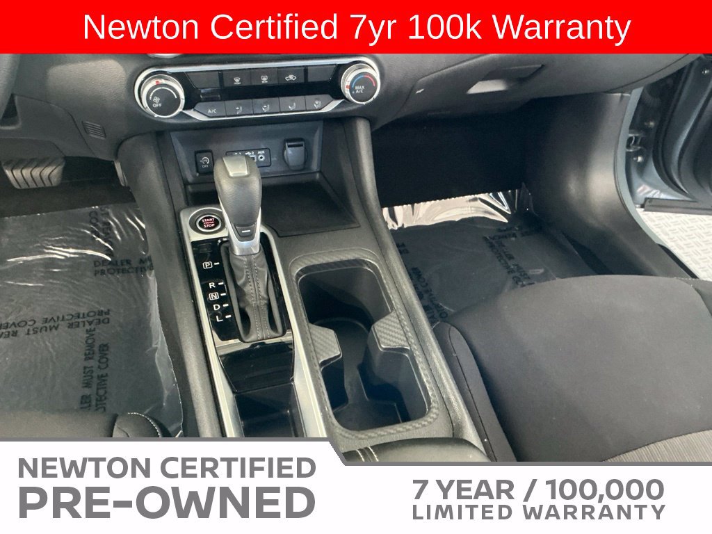 Used 2025 Nissan Sentra SV FWD image 11