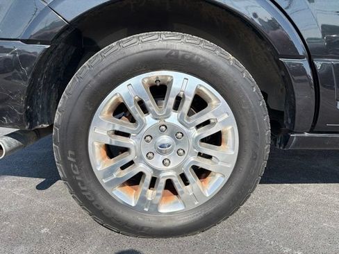 Used 2014 Ford Expedition Limited w/ Equipment Group 301A AWD/4WD image 9