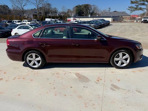 Used 2013 Volkswagen Passat 2.5 SE image 8