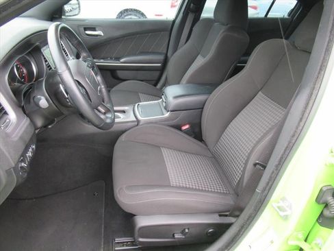 Used 2023 Dodge Charger R/T w/ Harman/Kardon Audio Group RWD image 16