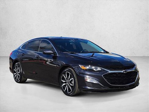 Certified 2022 Chevrolet Malibu RS image 3