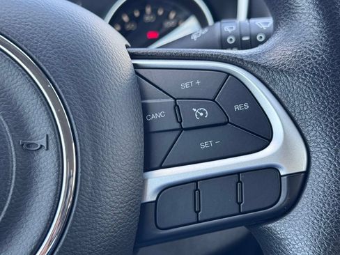 Used 2018 Jeep Compass Sport AWD/4WD image 10