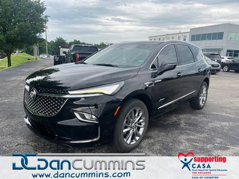Used 2023 Buick Enclave Avenir AWD/4WD image 1