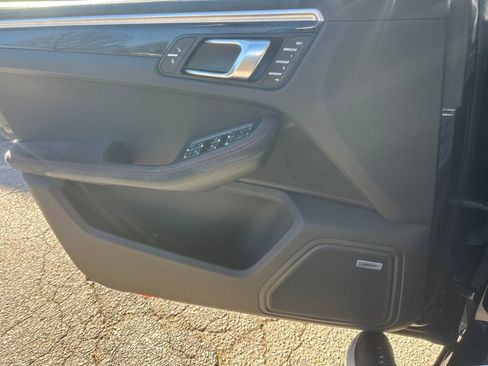 Used 2017 Porsche Macan GTS image 11