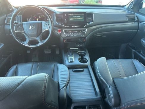 Used 2023 Honda Passport TrailSport image 11