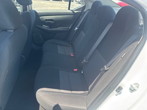 Used 2024 Nissan Sentra SV FWD image 6