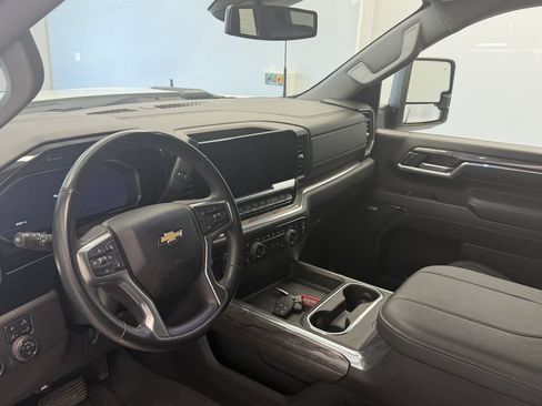 Used 2024 Chevrolet Silverado 3500 LTZ w/ LTZ Plus Package AWD/4WD image 24