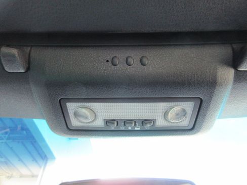 Used 2004 Ford Thunderbird RWD image 17