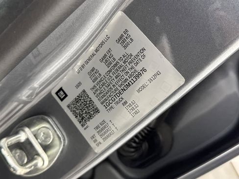 Used 2021 Chevrolet Colorado Z71 w/ Safety Package image 30