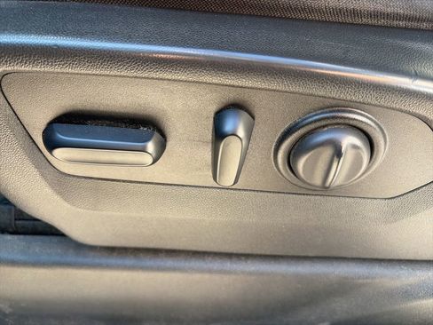 Used 2021 GMC Sierra 1500 SLE image 16