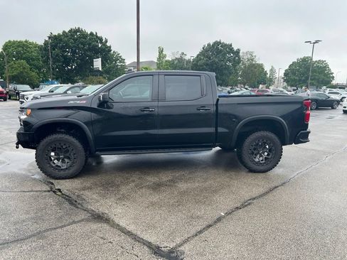 Used 2025 Chevrolet Silverado 1500 ZR2 w/ Technology Package AWD/4WD image 3