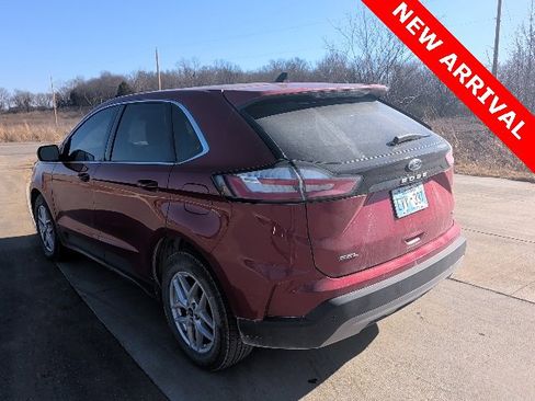 Used 2023 Ford Edge SEL w/ Convenience Package image 7