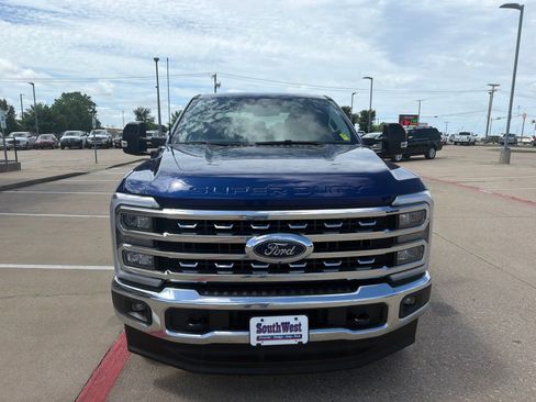 Used 2026 Ford F250 Lariat w/ FX4 Off-Road Package AWD/4WD image 2