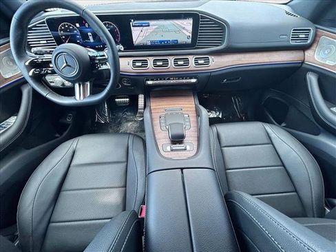 New 2025 Mercedes-Benz GLS 450 4MATIC image 17