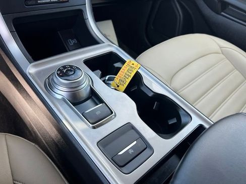 Certified 2024 Ford Edge SEL w/ Convenience Package AWD/4WD image 15