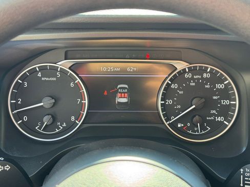 Used 2024 Nissan Rogue SV image 25