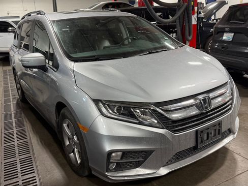 Used 2018 Honda Odyssey EX-L image 3