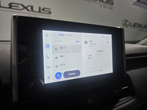 Used 2024 Toyota RAV4 XLE image 21