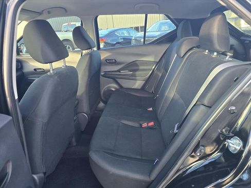 Used 2024 Nissan Kicks S image 11