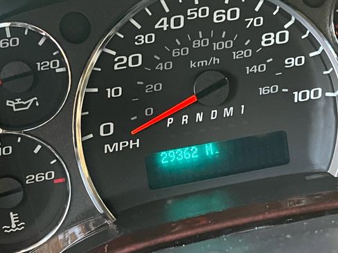 Used 2022 Chevrolet Express 2500 Extended w/ Enhanced Convenience Package image 63