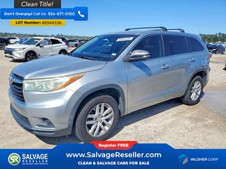 Used 2015 Toyota Highlander LE video 1