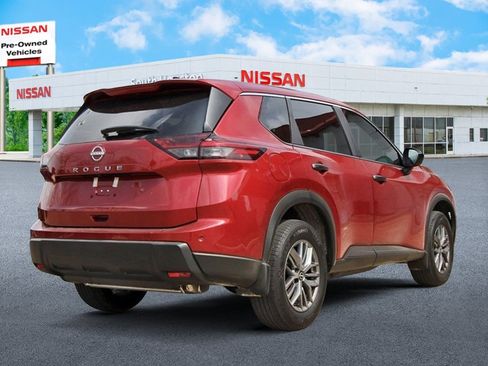 Used 2026 Nissan Rogue S image 4