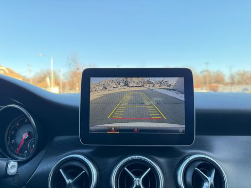 Used 2018 Mercedes-Benz CLA 250 4MATIC image 13