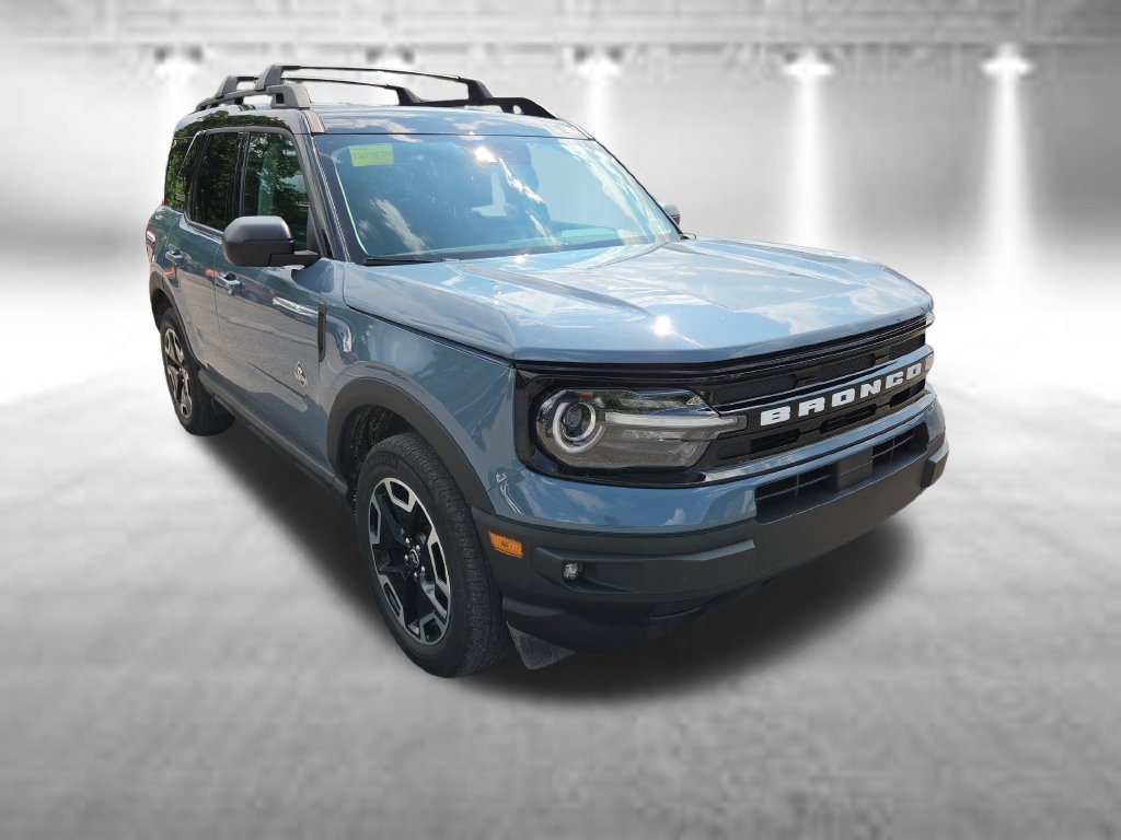 Used 2024 Ford Bronco Sport Outer Banks w/ Tech Package AWD/4WD image 3
