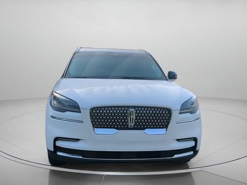 Used 2023 Lincoln Aviator Reserve w/ Equipment Group 201A RWD image 7