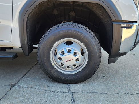 New 2026 GMC Sierra 3500 Pro w/ Convenience Package image 47