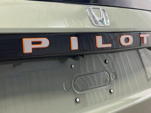 New 2026 Honda Pilot TrailSport image 9