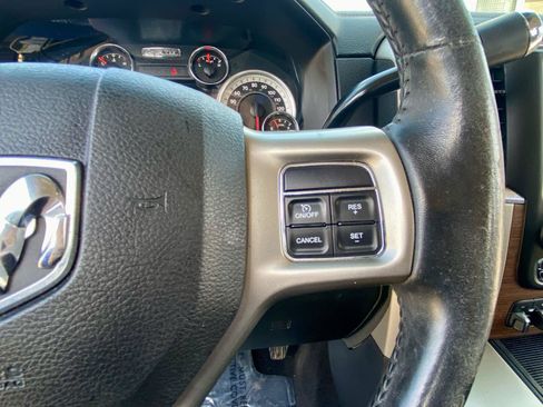 Used 2015 RAM 2500 Laramie w/ Convenience Group AWD/4WD image 18