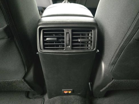 Used 2019 Nissan Rogue SV w/ Premium Package AWD/4WD image 24