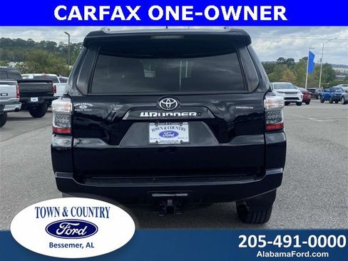 Used 2018 Toyota 4Runner SR5 image 4