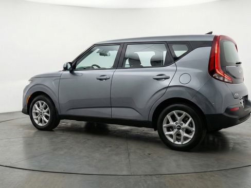 Used 2025 Kia Soul LX w/ LX Technology Package image 6