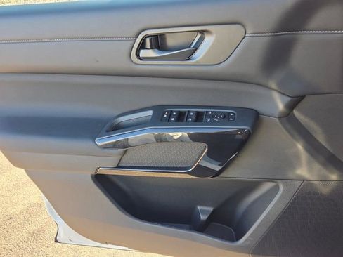 New 2026 Nissan Pathfinder S image 27