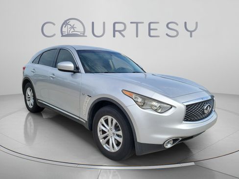 Used 2017 INFINITI QX70 2WD image 4
