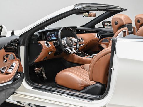 Used 2019 Mercedes-Benz S 63 AMG 4MATIC Cabriolet w/ Driver Assistance Package image 27