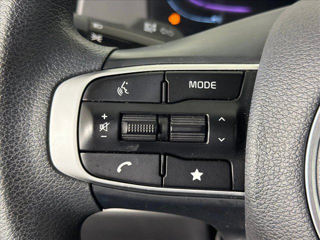 Used 2025 Kia Sportage LX FWD image 24