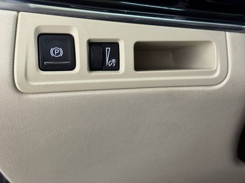 Used 2020 Cadillac XT6 Premium Luxury FWD image 57