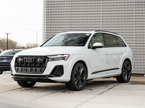 New 2026 Audi Q7 3.0T Premium Plus AWD/4WD image 7