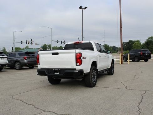 Used 2023 Chevrolet Colorado Z71 w/ Z71 Convenience Package 2 AWD/4WD image 5