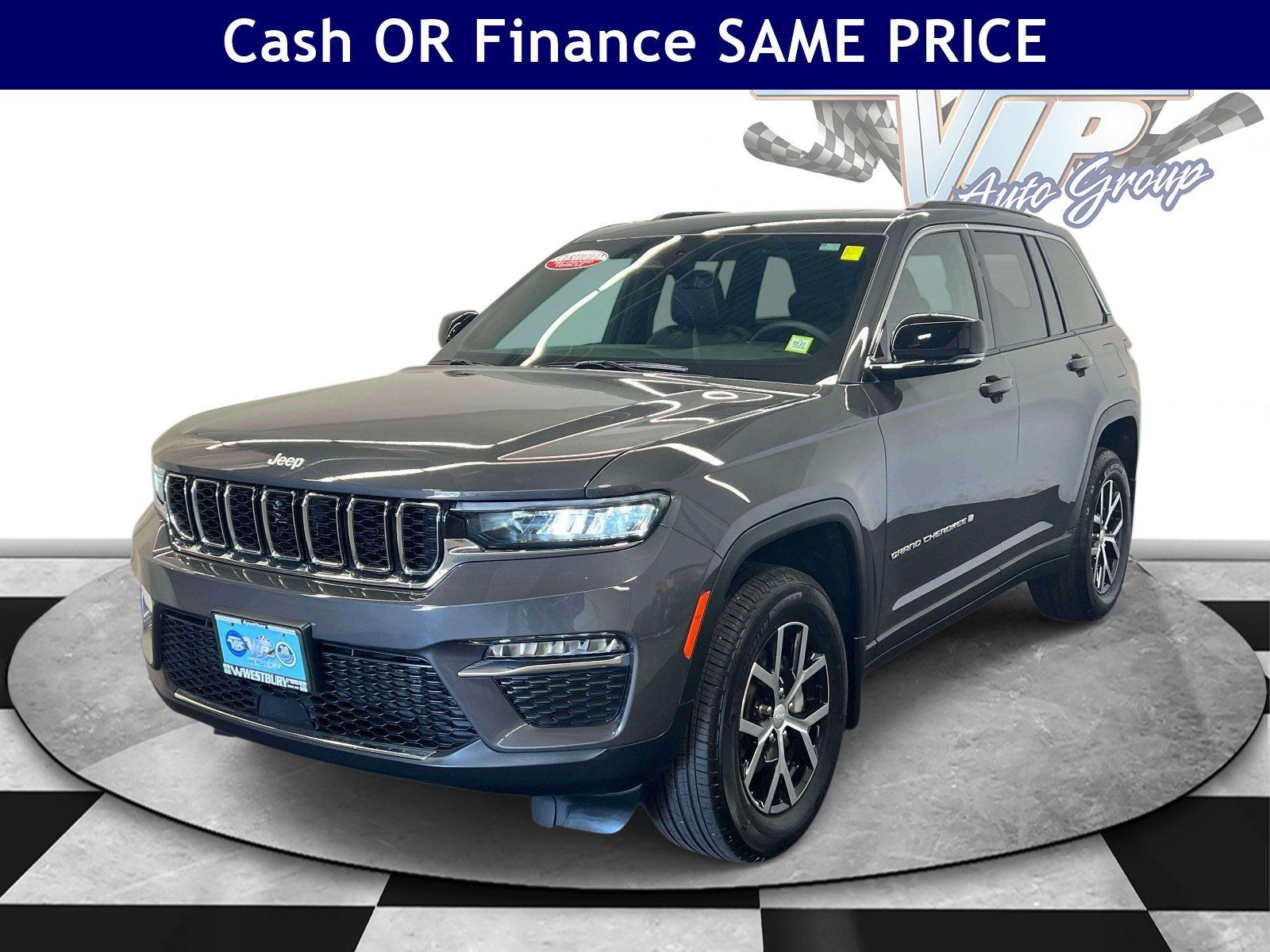 Used 2025 Jeep Grand Cherokee Limited w/ MOPAR Finishing Package AWD/4WD image 4