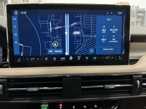 Used 2023 Lincoln Corsair AWD w/ Equipment Group 101A image 20
