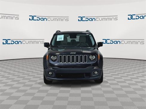 Used 2015 Jeep Renegade Latitude w/ Popular Equipment Group image 3