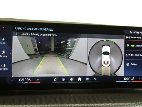 Certified 2025 BMW M440i M440i w/ Premium Package image 29