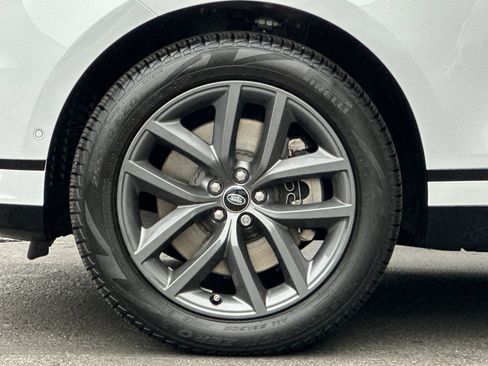 Used 2026 Land Rover Range Rover Velar Dynamic SE image 13